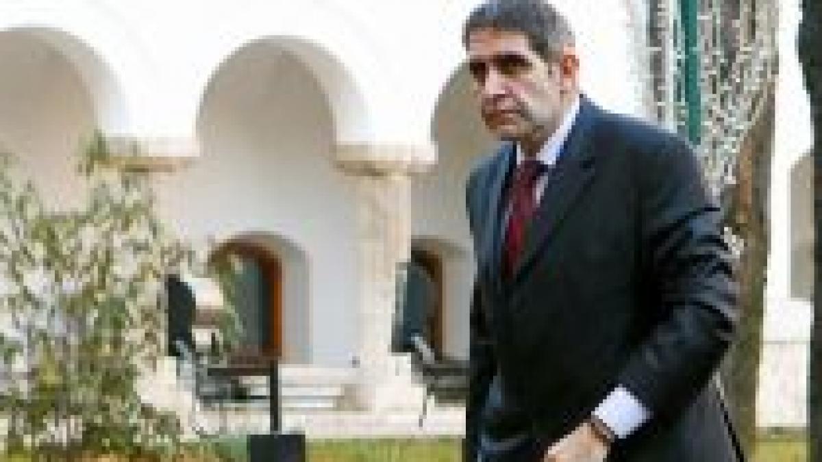 pambuccian minoritatile nu vor intra in guvern cu ministri sau secretari de stat