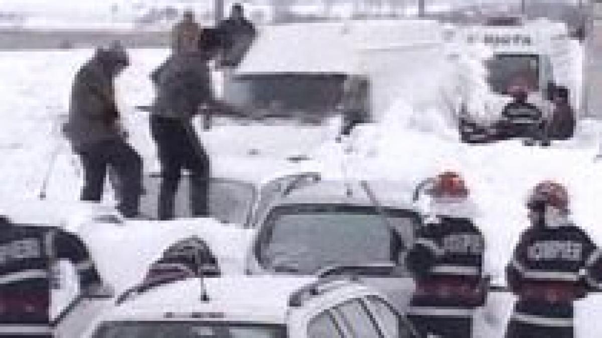 traficul rutier in continuare blocat in unele judete din cauza ninsorilor video
