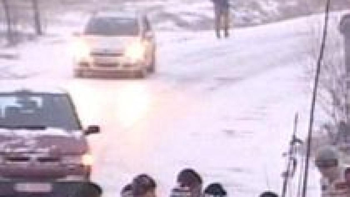 sfaturi pentru soferi cum se circula in conditiile unui trafic ingreunat de fenomenele meteo