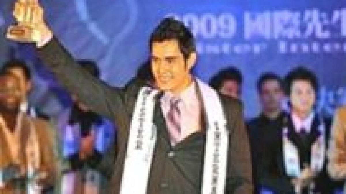 bolivianul bruno kettels desemnat cel mai frumos barbat din lume video