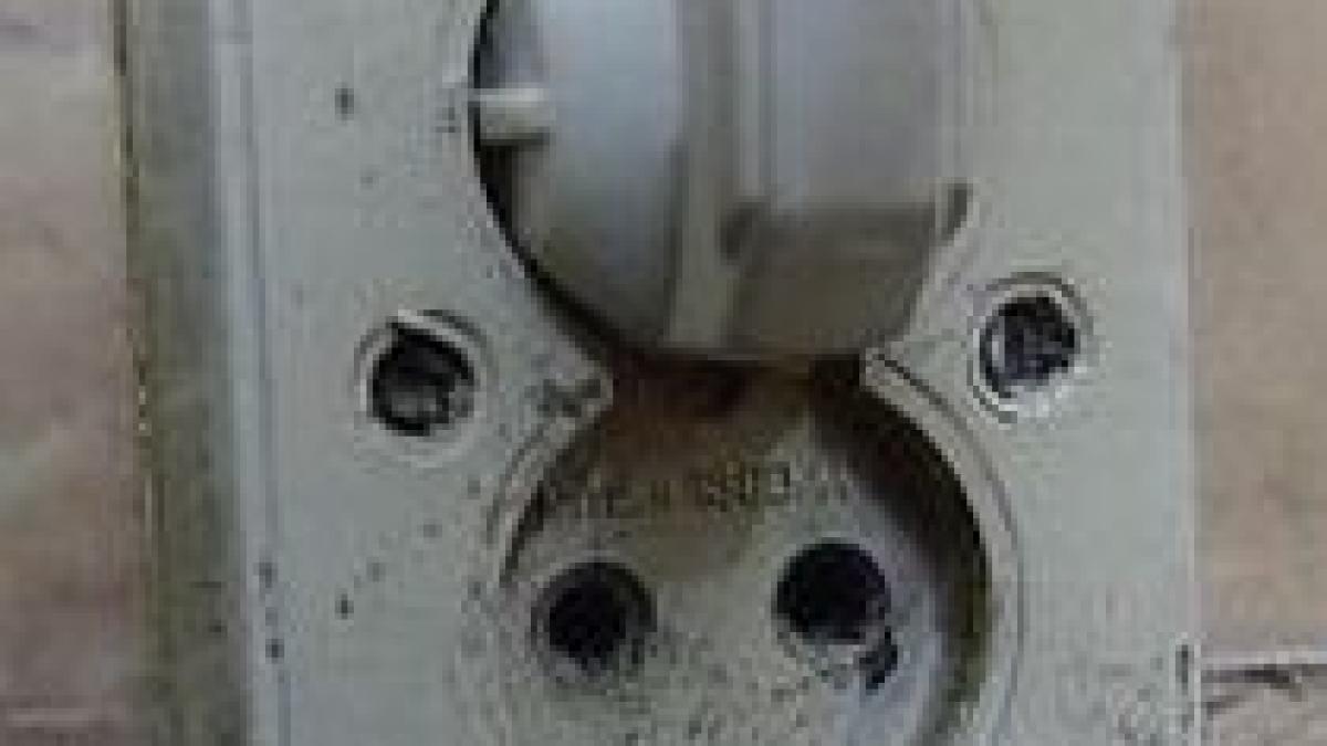 curentul electric se scumpeste cu 3 5 4 de la 1 ianuarie