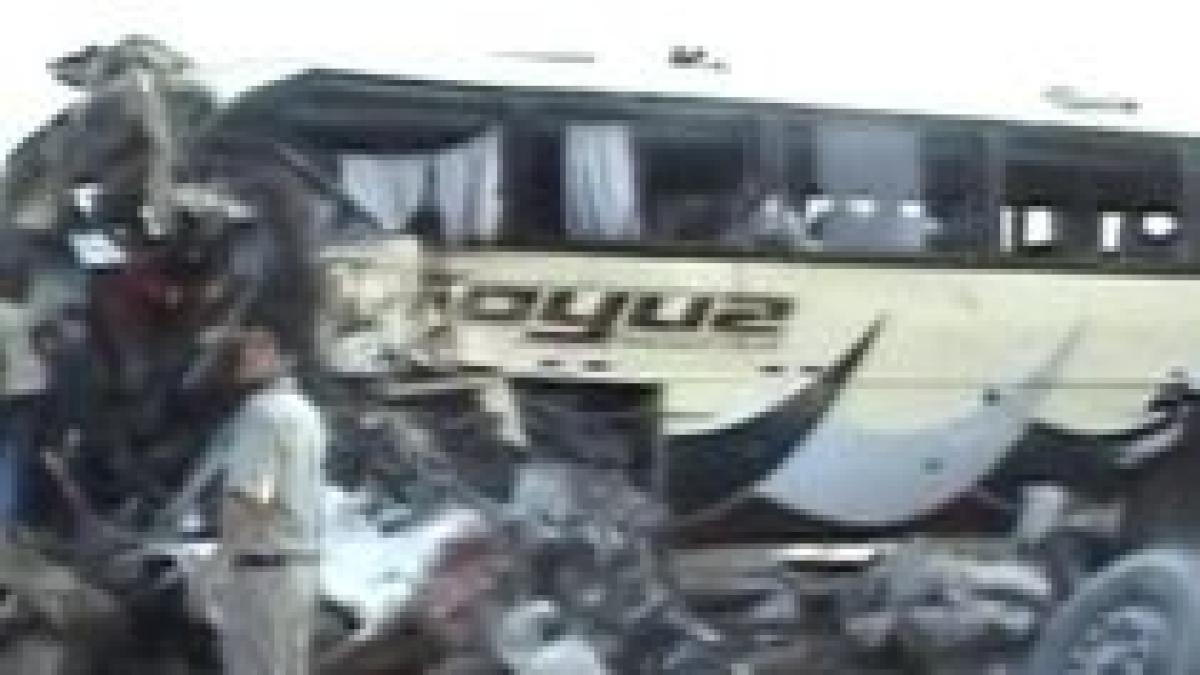 peru 33 de morti si 74 de raniti in urma a trei accidente diferite de autobuz