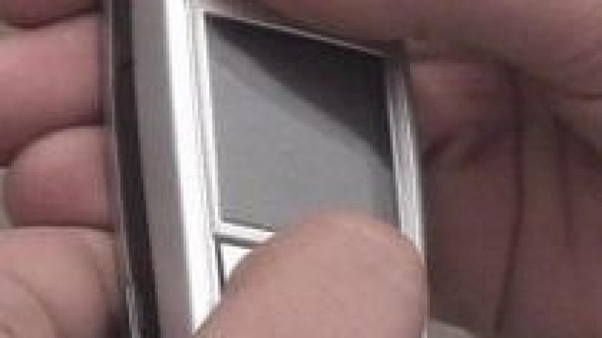 fie ca lumina ce sms uri si au trimis romanii in noaptea dintre ani