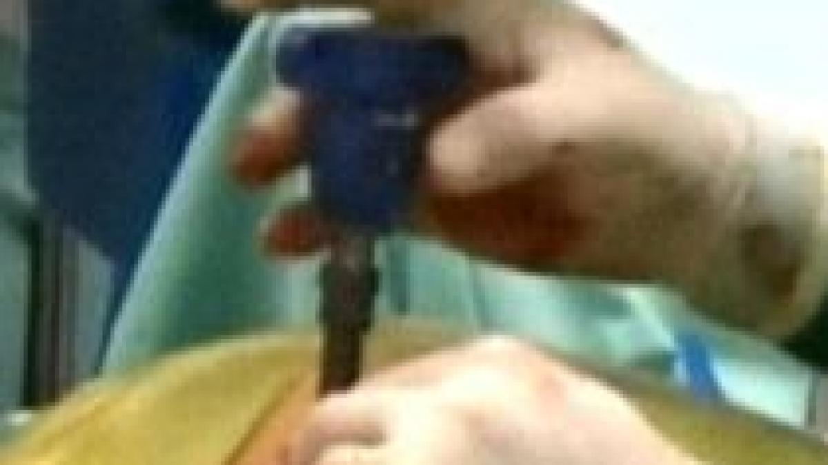 Hernia de disc poate fi operată şi în România, fără bisturiu