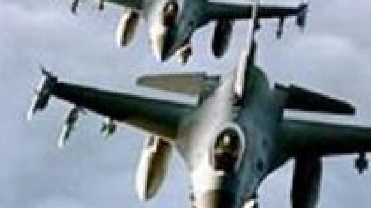 doua avioane de vanatoare americane au escortat un avion de linie din cauza unui pasager turbulent