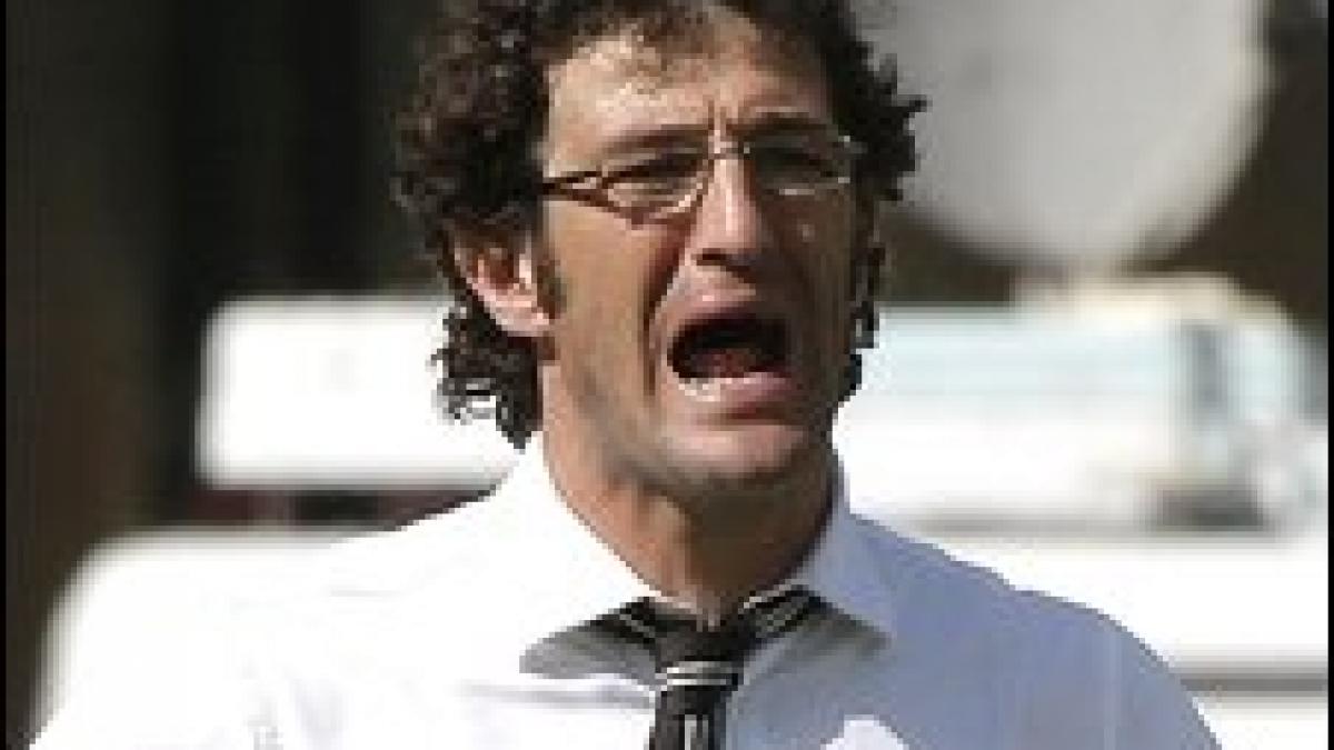 fanii lui juve au incendiat un sector de pe olimpico dupa umilinta cu ac milan ferrara accept orice