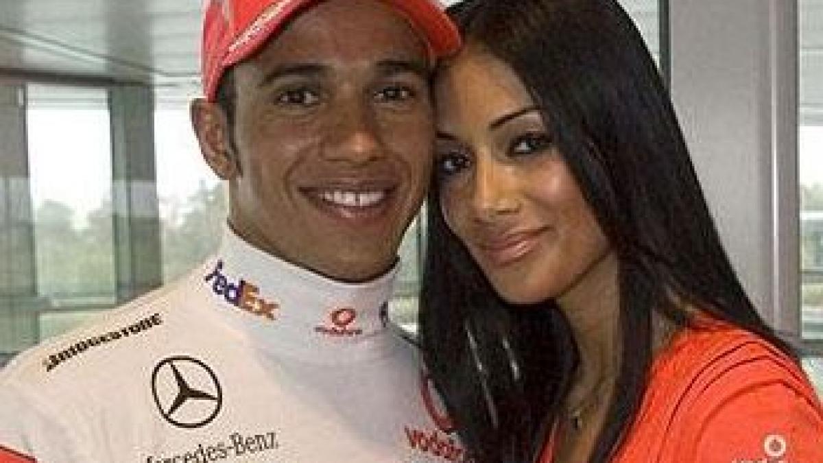 hamilton s a despartit nicole de la pussycat dolls pentru a se concentra asupra carierei