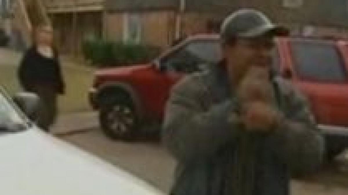 america are un nou erou un hipoacuzic a salvat o femeie dintr un incendiu video