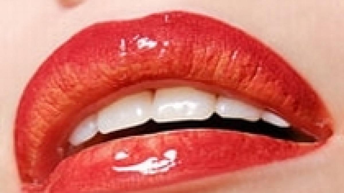 femeile cu buze pline par mai tinere decat sunt in realitate