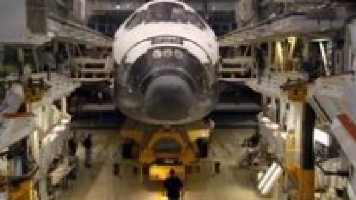 ancheta la nasa cocaina descoperita in hangarul navetei discovery