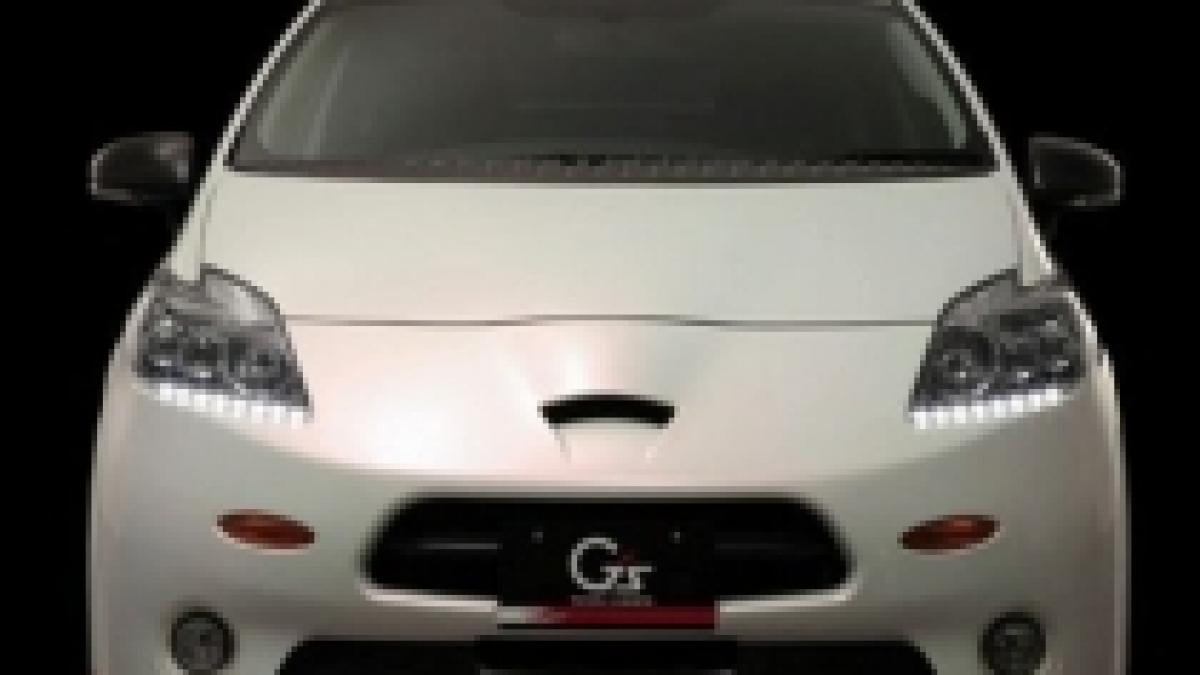 toyota prius g sports concept prezentat la tokyo foto