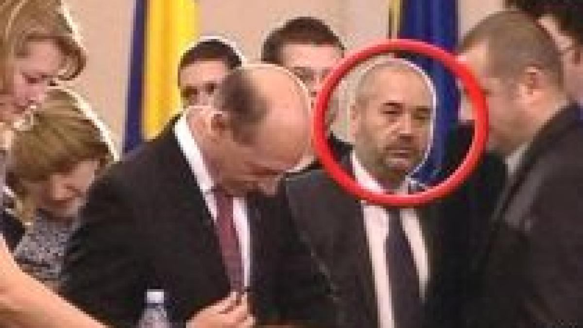 radu tudor aliodor manolea nu se afla in preajma presedintelui din intamplare video