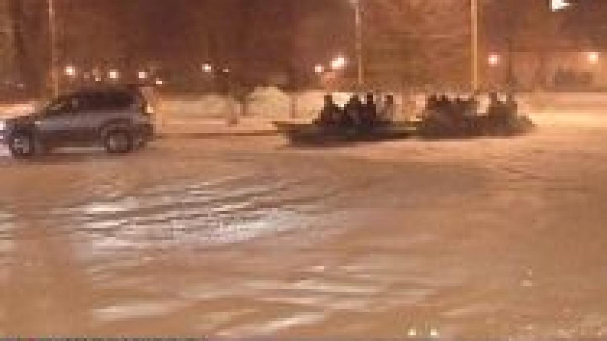 cu banana pe zapada mai multi tineri din constanta s au distrat intr o parcare privata