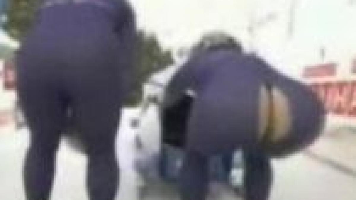 formele generoase nu stau bine in echipament sportiv stramt video