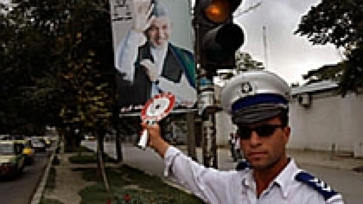 onu coruptia afgana este la fel de mare precum comertul cu droguri 2 5 miliarde dolari