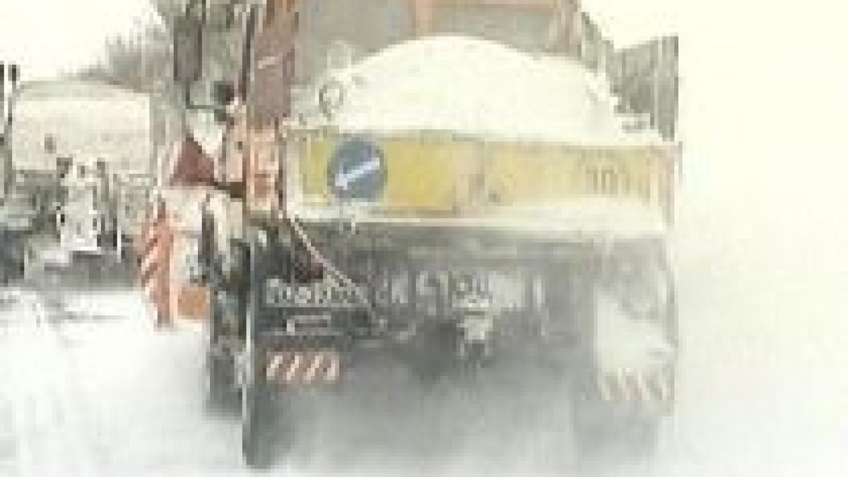 romania din nou sub zapada drumuri inchise si masini acoperite de nameti video