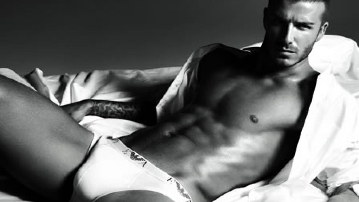 a cazut mitul david beckham sportivul controlat la testicule de o prezentatoare tv e mica video