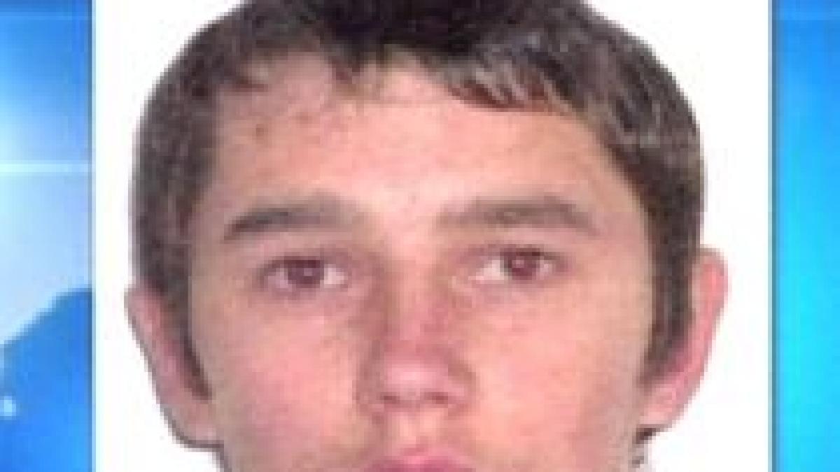 subofiterul isu suspectat ca a ucis un coleg impuscat in cap intr o padure armele gasite video