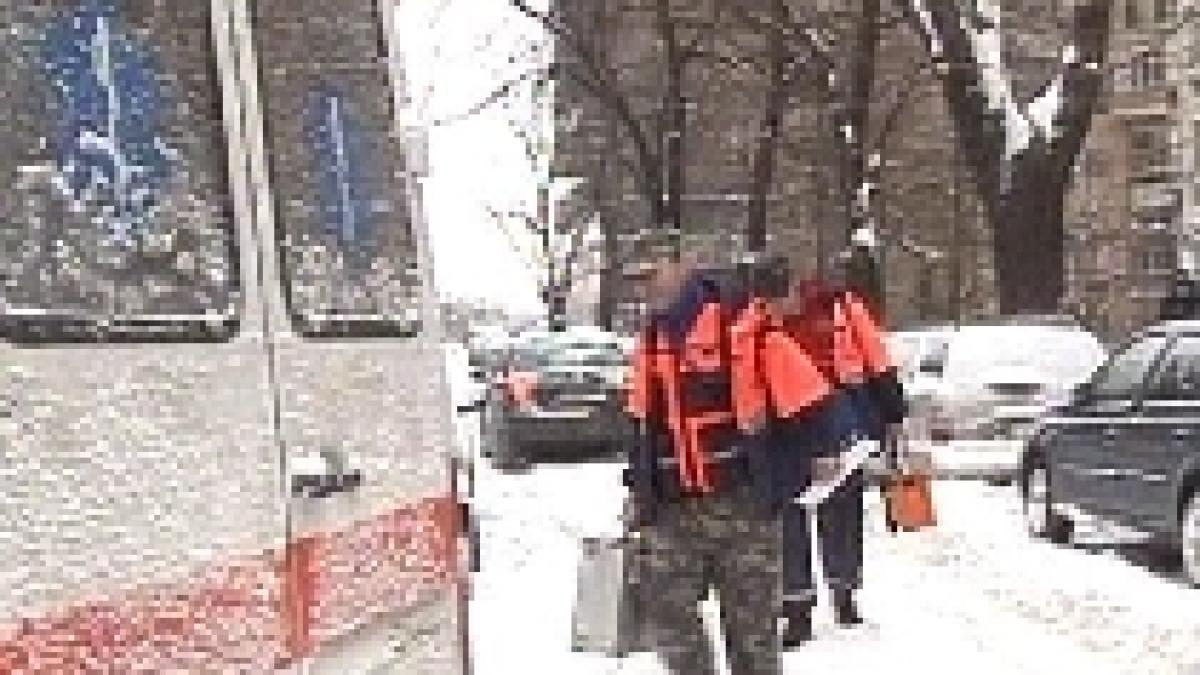 circulatia ambulantelor ingreunata in capitala peste o mie de oameni au avut nevoie de ajutor video