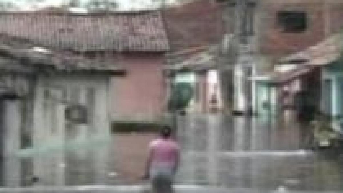 12 morti si 100 000 de oameni evacuati in urma inundatiilor din bolivia