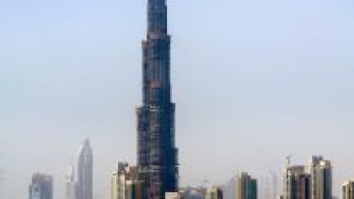 burj dubai isi inchide punctul de observatie de la etajul 124
