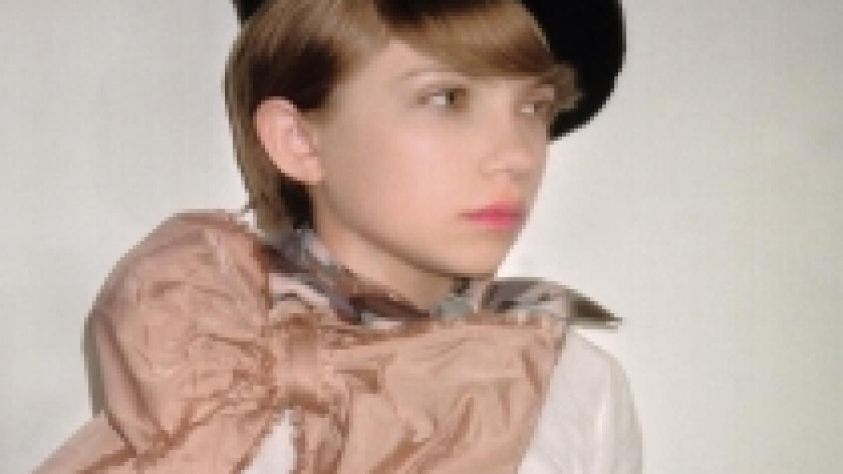 bloggerita de 13 ani printre cei mai importanti editorialisti de moda internationali foto