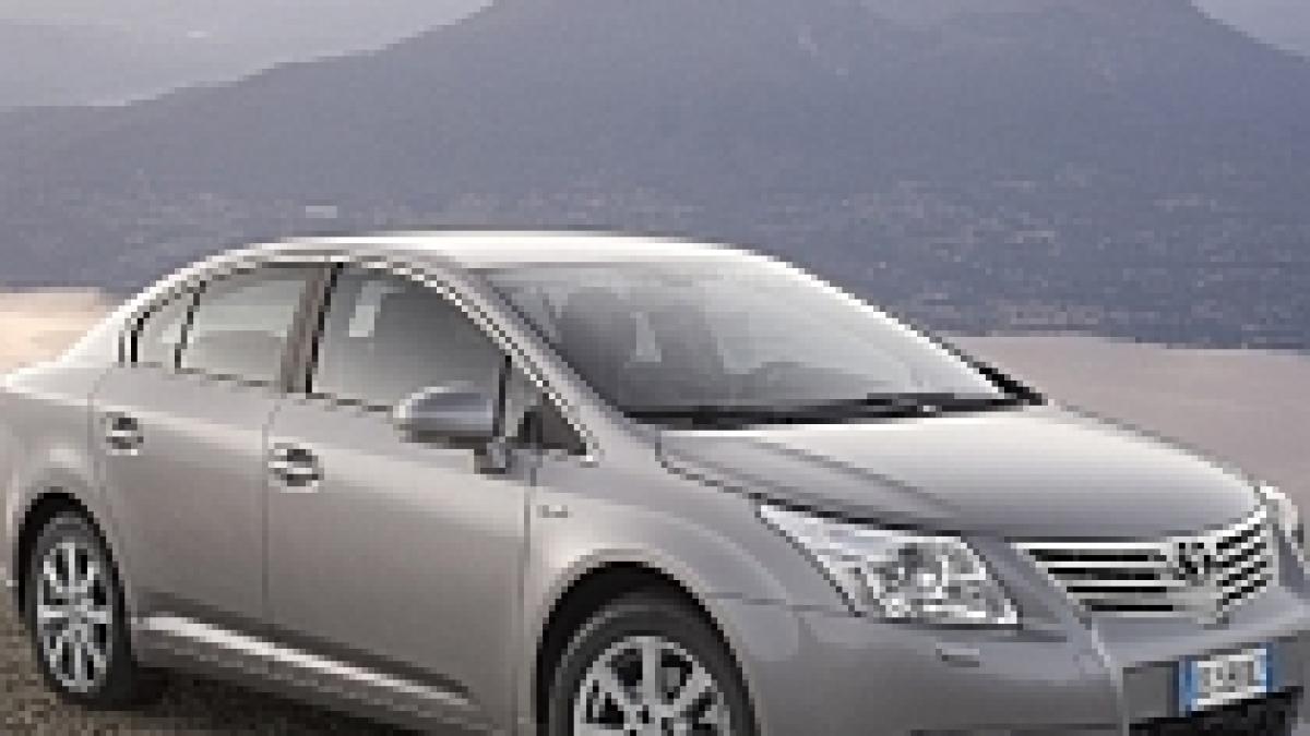 toyota romania recheama 11 835 de vehicule cu posibile defectiuni la acceleratie