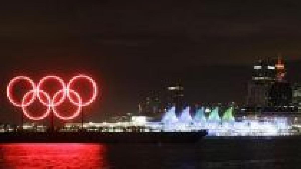 soft ul pentru spectacolul cu lasere de la deschiderea jo de iarna creat de doi romani