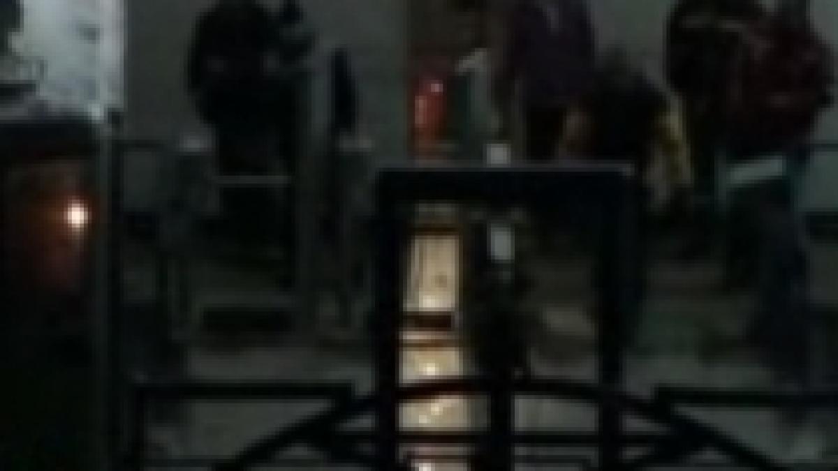 20 de turisti blocati intr o telecabina din sinaia video