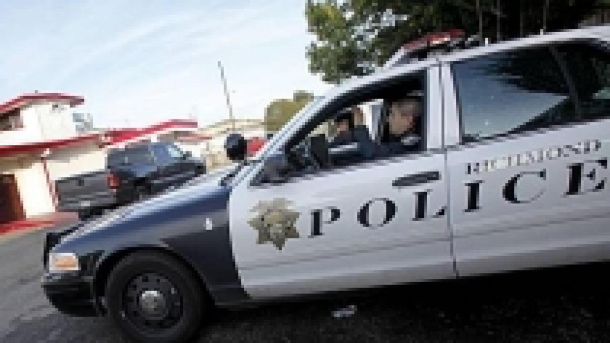 atac armat intr o biserica din sua doi tineri au fost raniti video