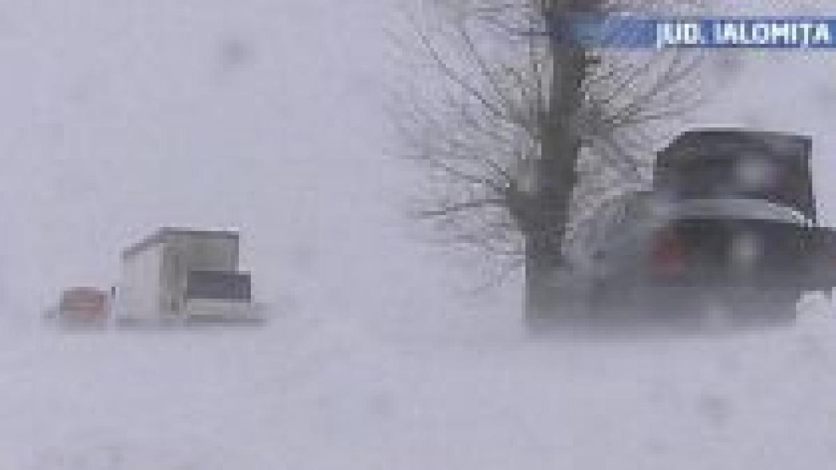 iarna nu se da batuta un microbuz cu elevi inzapezit cateva ore in judetul ialomita