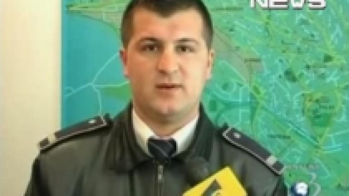 politist batut de un cetatean turmentat m a lovit cu capul in figura video