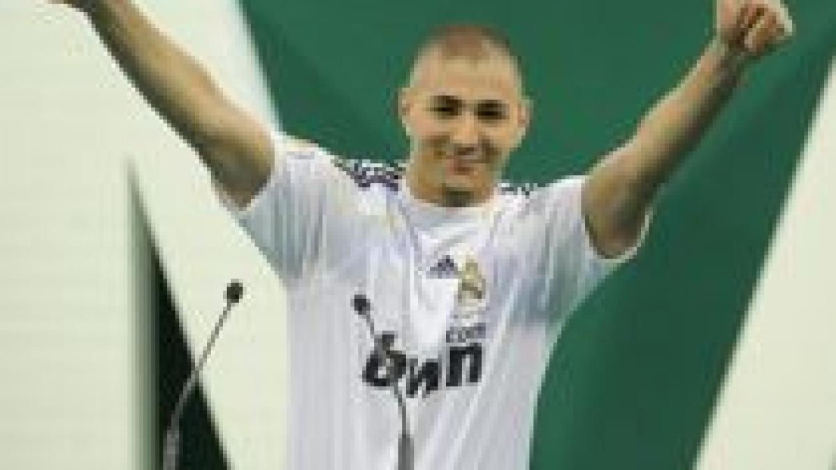 benzema si adebayor in top 10 al celor mai mari salarii afla fotbalistii cel mai bine platiti