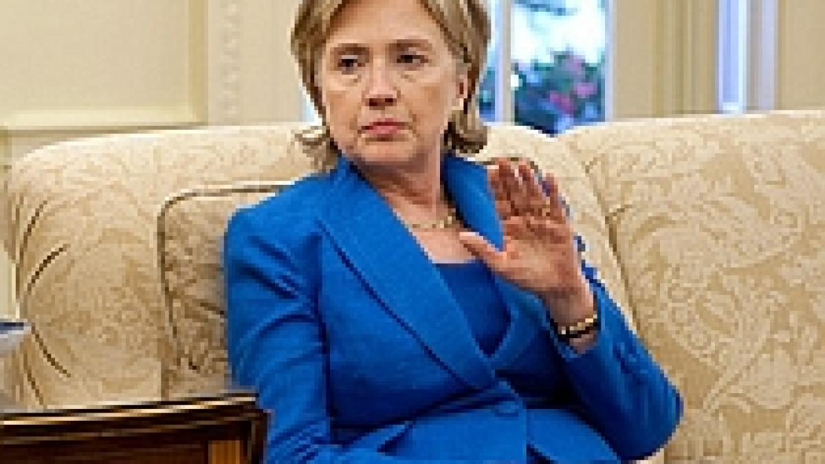 clinton iran devine o dictatura militara