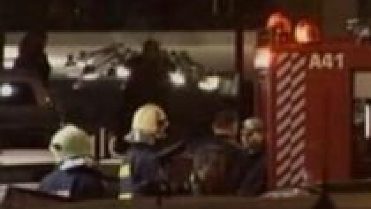 banca vizata de o bomba in centrul atenei video