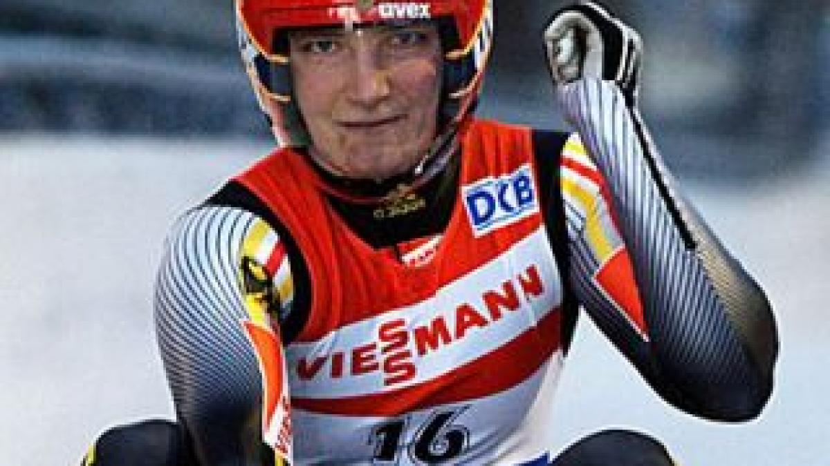 germania continua sa domine proba de sanie aur pentru tajana huefner locul 21 pentru stramaturaru