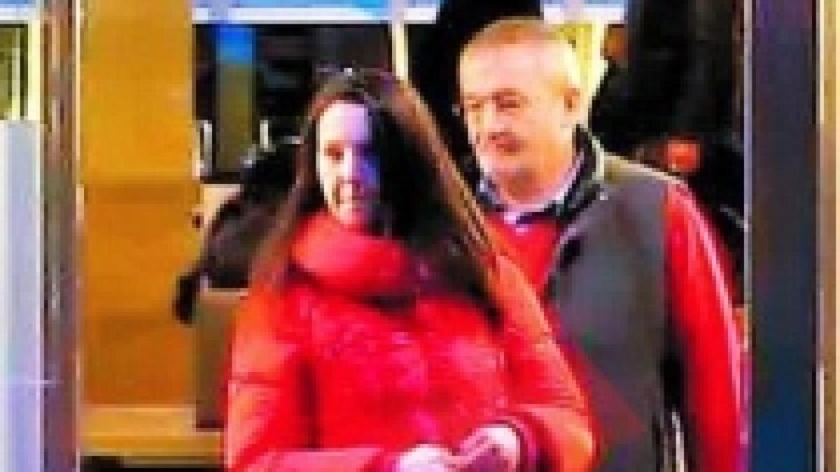 cuceritorul de la finante sebastian vladescu fura din nou iubita unui prieten video