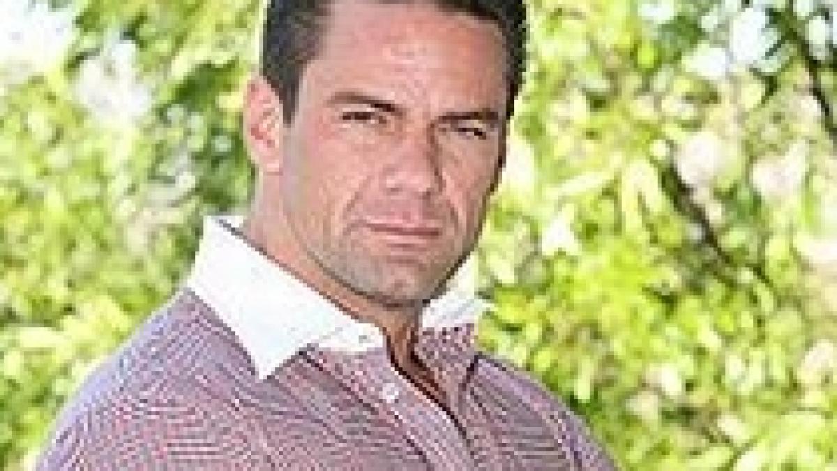 un regizor roman a castigat oscarul porno