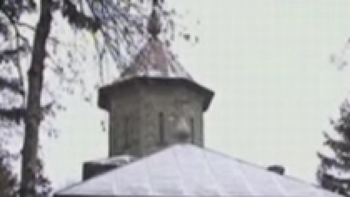 stareta care a folosit un craniu pentru sfintirea apei acuzata si de hartuire sexuala