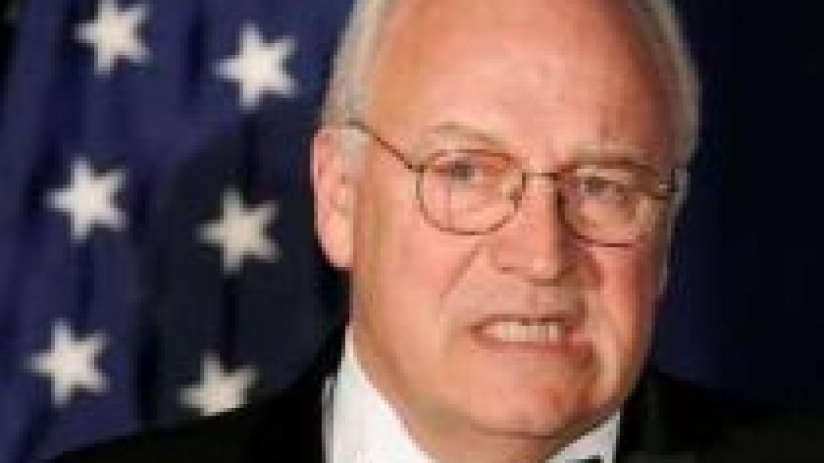 dick cheney fostul vicepresedinte american spitalizat in urma unor dureri in piept