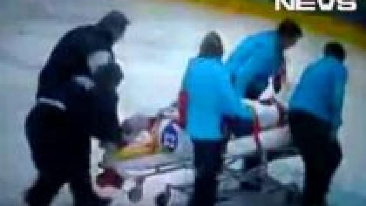 norvegianul tollefsen aproape de a produce o tragedie la hochei la vancouver video