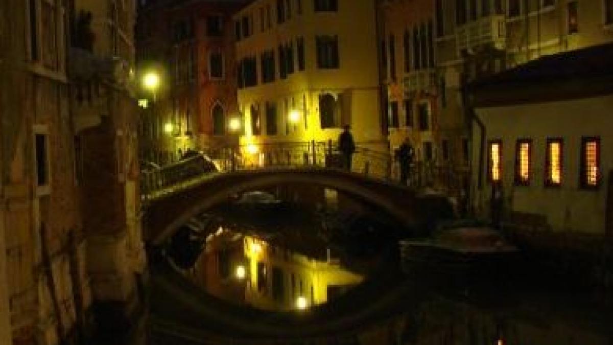 venetia demascata o incursiune turistica in cetatea de pe insule foto