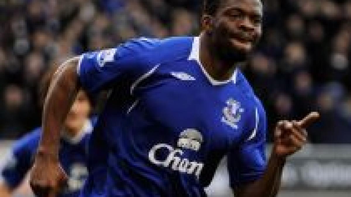 saha la cupa mondiala domenech il recheama pe atacantul lui everton in lotul frantei