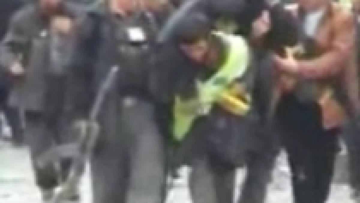 17 oameni au murit in urma unui atentat sinucigas cu bomba in kabul video