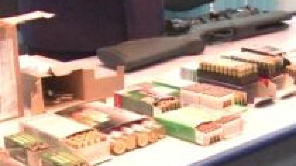 sute de mii de romani detin legal arme letale video