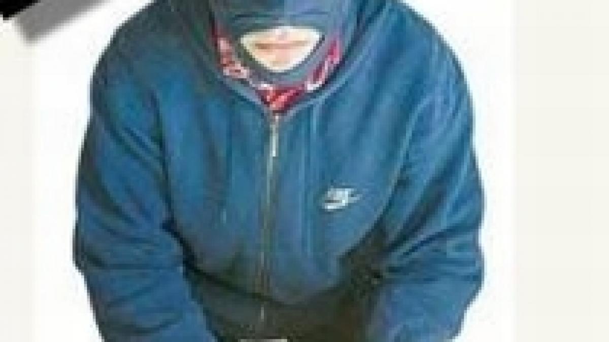 Hackeri arestaţi după ce au atacat 13 milioane de computere
