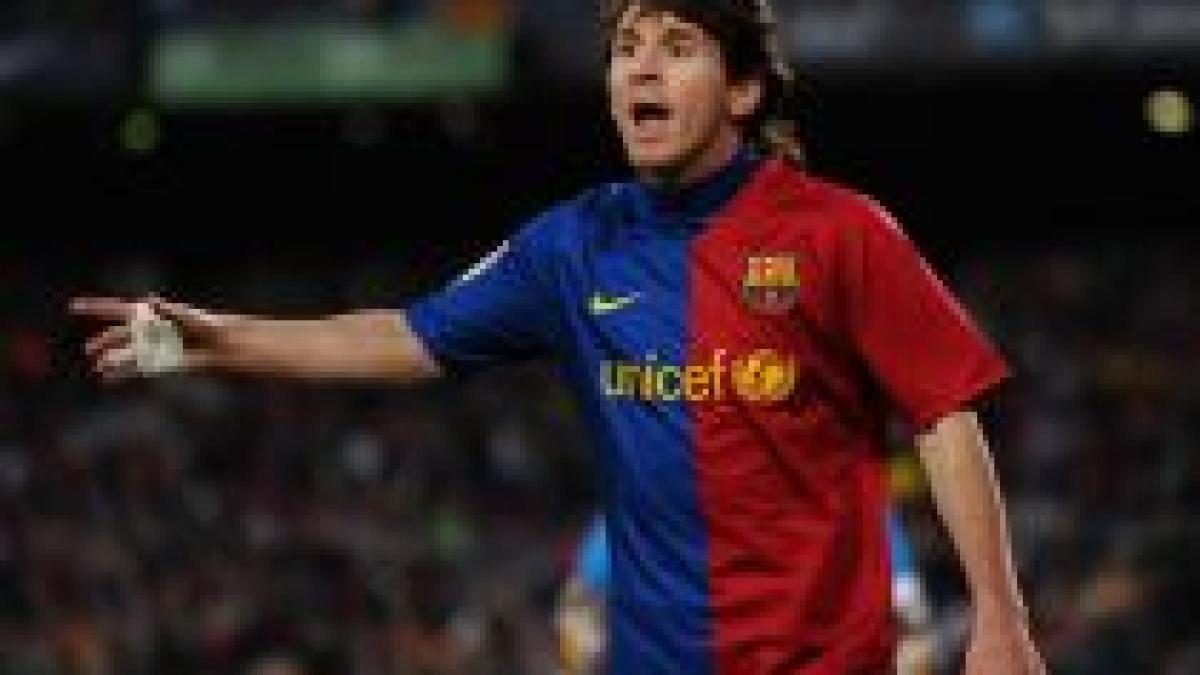 almeria barcelona 2 2 puyol si ibrahimovic ii strica munca lui messi