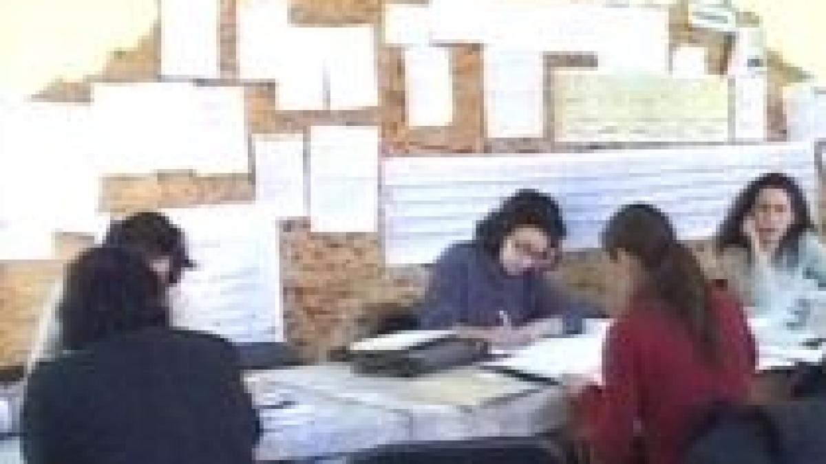 perioada neagra peste 10 000 de angajati cfr vor deveni someri si 15 000 de posturi din invatamant