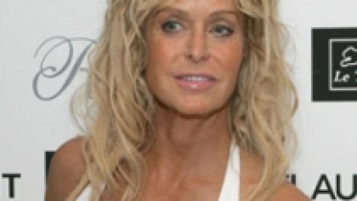 controverse la oscar farah fawcett nu a fost inclusa in montajul de omagiere a actorilor decedati