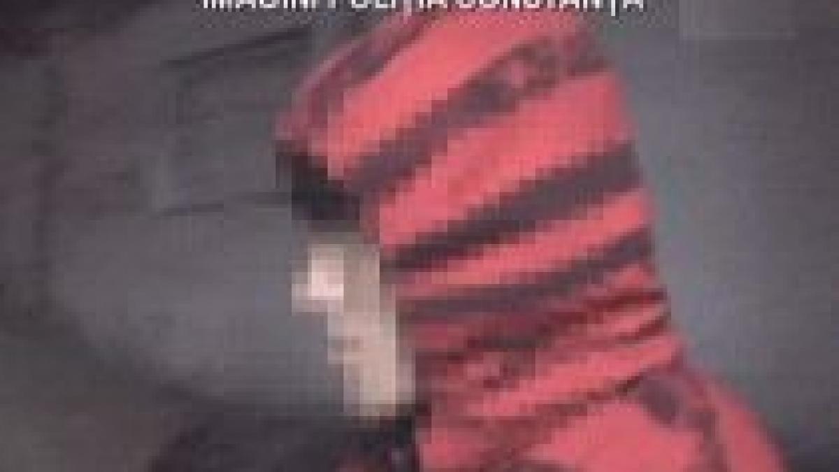 sclavia nu a fost abolita la constanta zeci de angajati ai unor ferme sechestrati si batuti video